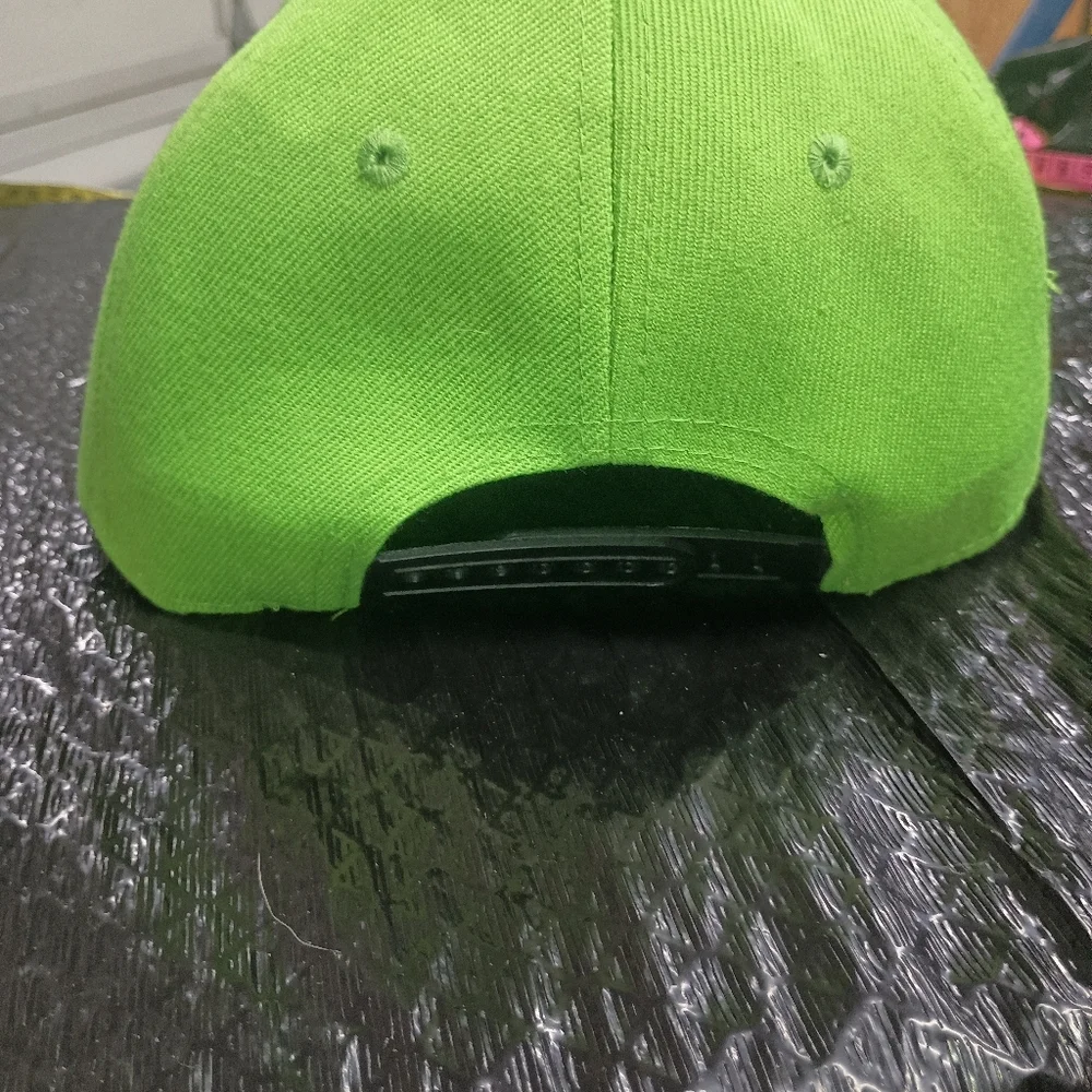 NFL Green and Black Hat Stylish Accessory - Picture 8 of 13